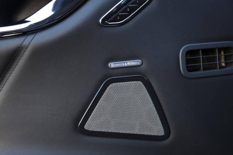 2022 Maserati Quattroporte Modena