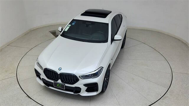 2023 BMW X6 xDrive40i