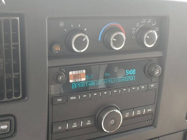 2025 GMC Savana 3500