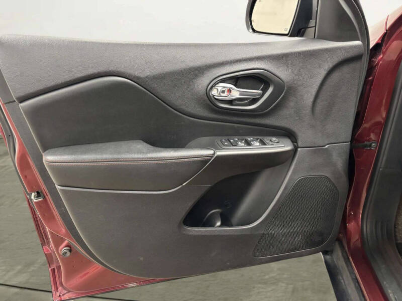 2020 Jeep Cherokee Trailhawk