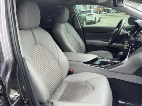 2019 Toyota Camry Hybrid