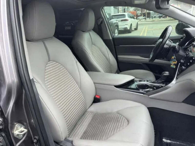 2019 Toyota Camry Hybrid