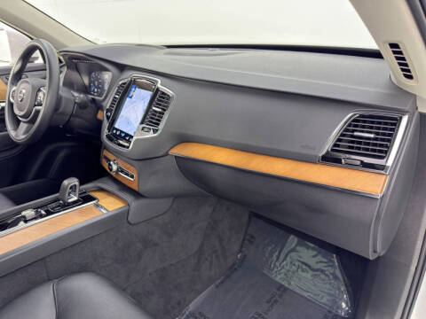 2022 Volvo XC90 Recharge T8 Inscription Expression 6P