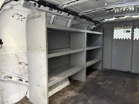 2023 GMC Savana 2500