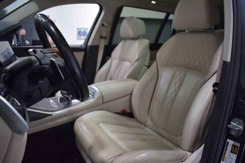 2020 BMW X7 xDrive40i