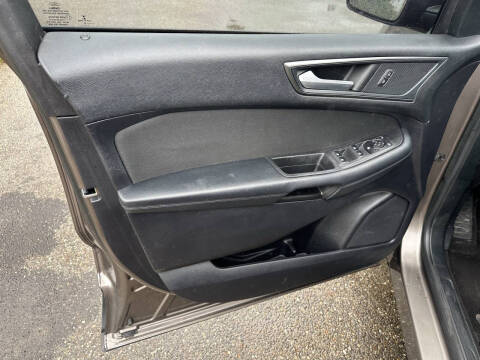 2019 Ford Edge SE