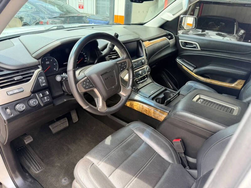 2017 GMC Yukon XL Denali