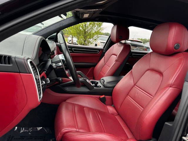 2021 Porsche Cayenne GTS