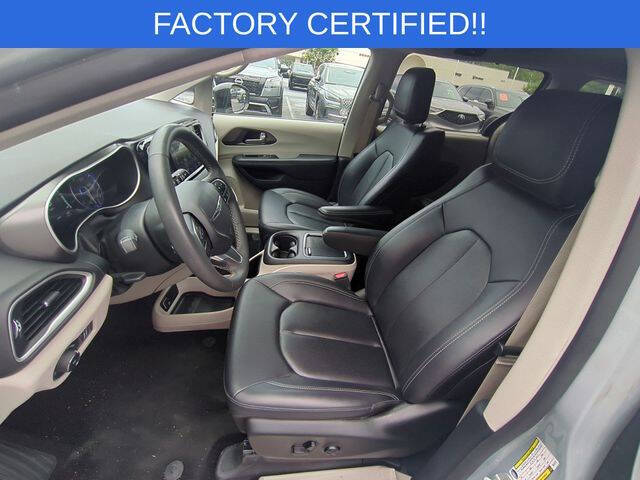 2024 Chrysler Pacifica Touring L
