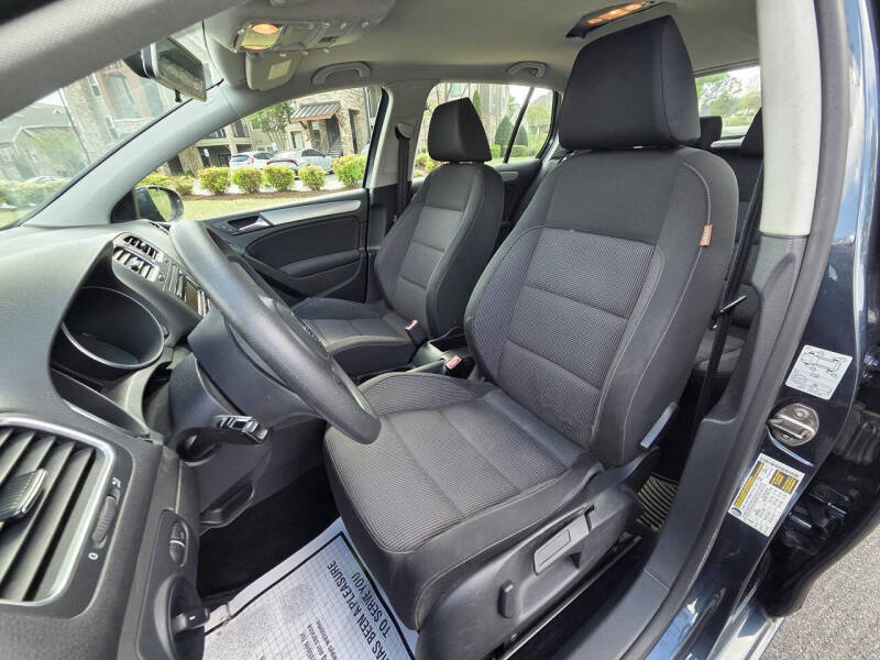 2011 Volkswagen Golf 2.5L PZEV
