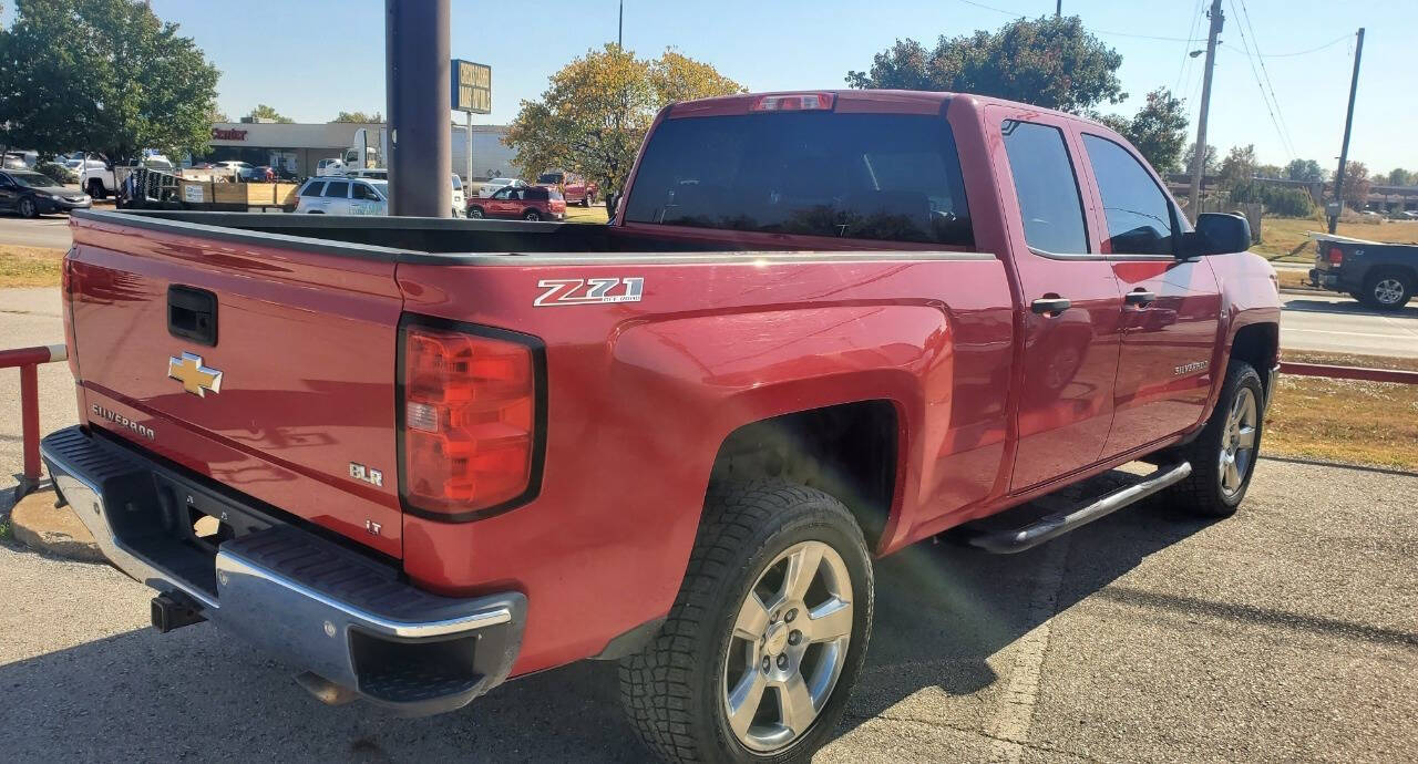 2014 Chevrolet Silverado 1500 for sale at DURANGO AUTO CENTER LLC in Tulsa, OK