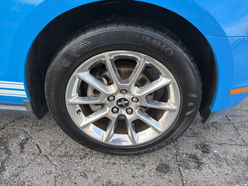 2010 Ford Mustang V6