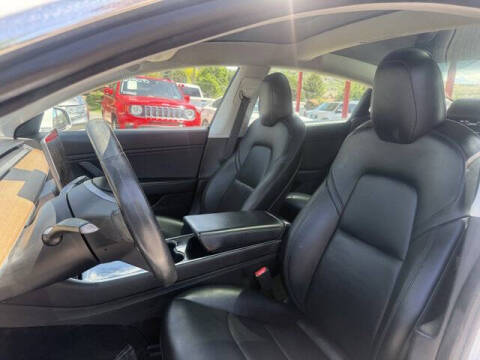 2019 Tesla Model 3 Standard Range Plus