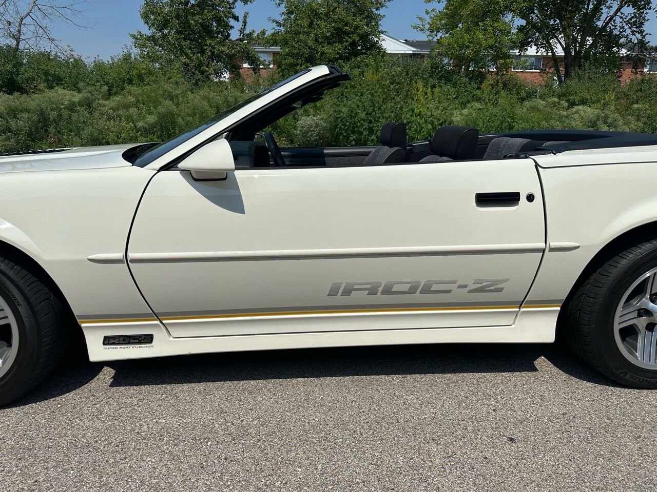 1988 Chevrolet Camaro 36