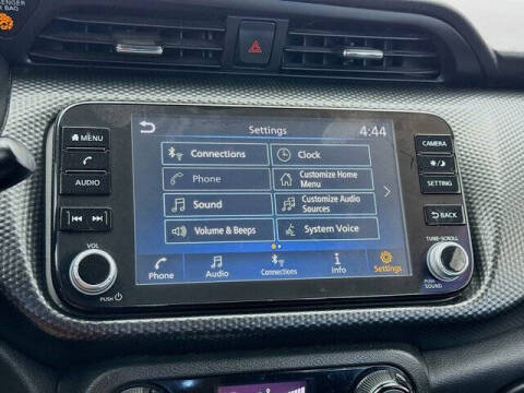 2022 Nissan Kicks SV