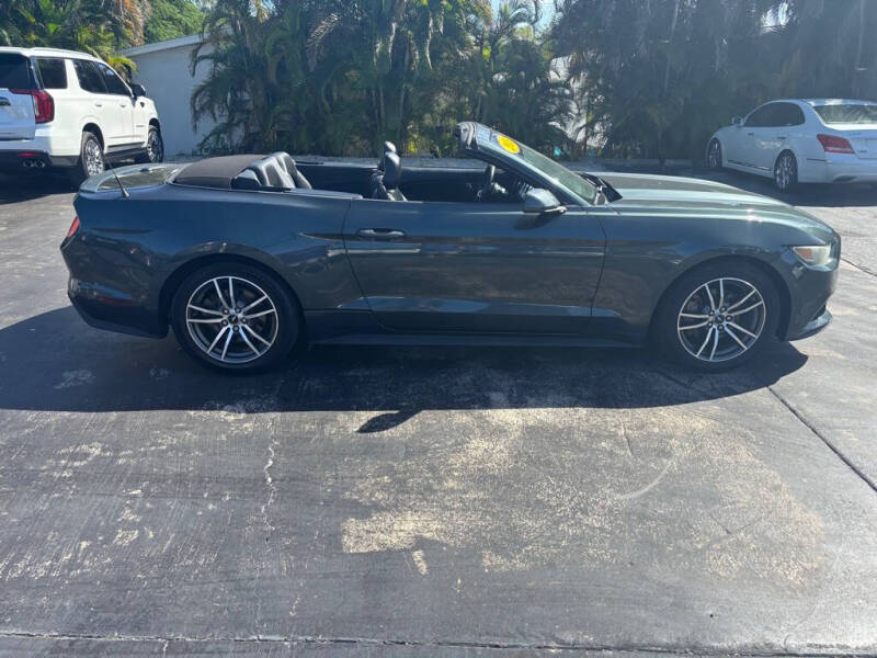 2015 Ford Mustang EcoBoost Premium