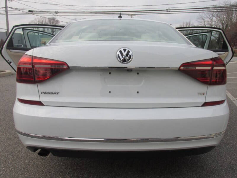2017 Volkswagen Passat 1.8T S