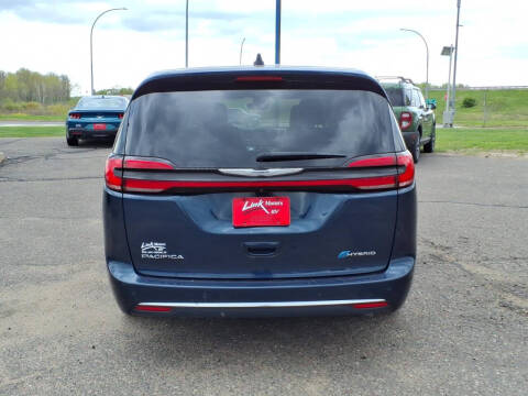 2024 Chrysler Pacifica Plug-In Hybrid Select
