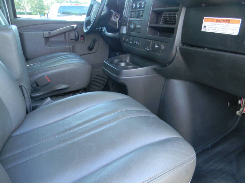 2017 GMC Savana 3500