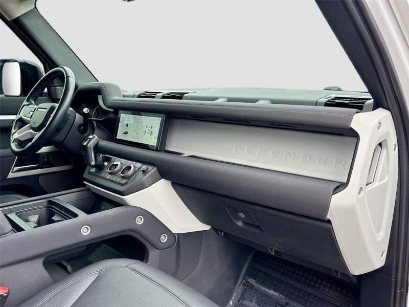 2023 Land Rover Defender