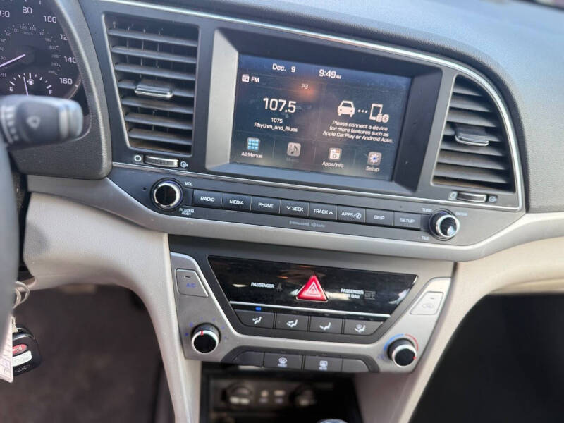 2018 Hyundai Elantra SEL