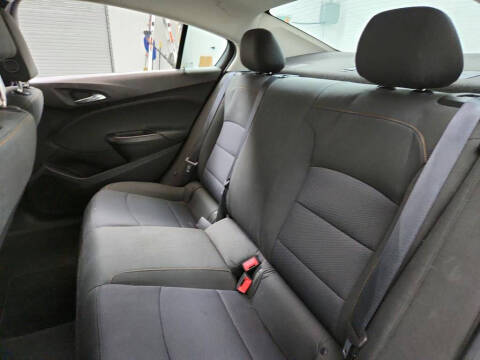 2018 Chevrolet Cruze LS Auto