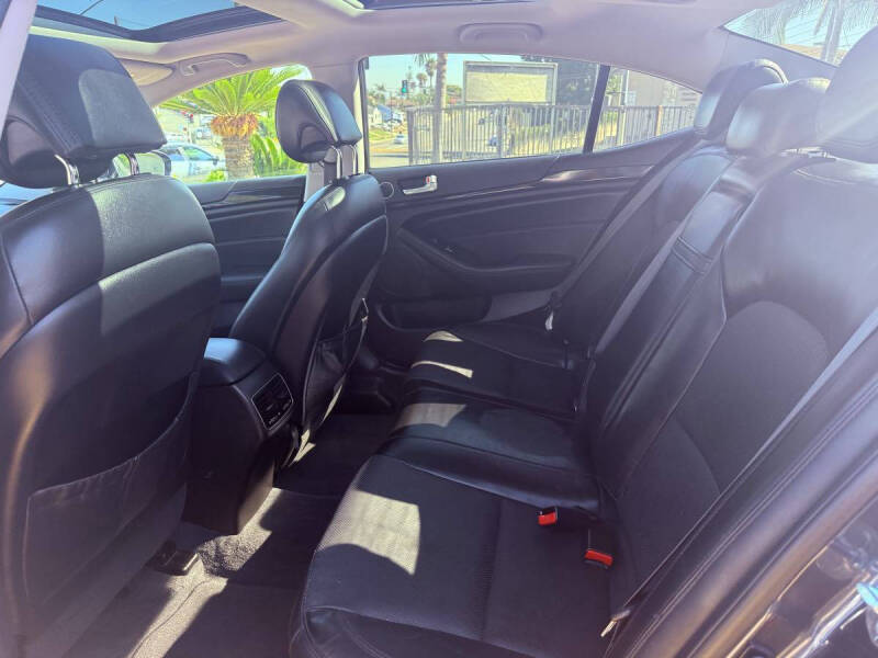 2014 Kia Cadenza Premium