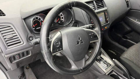 2024 Mitsubishi Outlander Sport ES