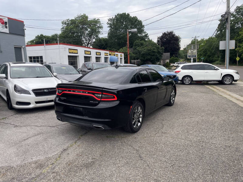 2017 Dodge Charger SXT