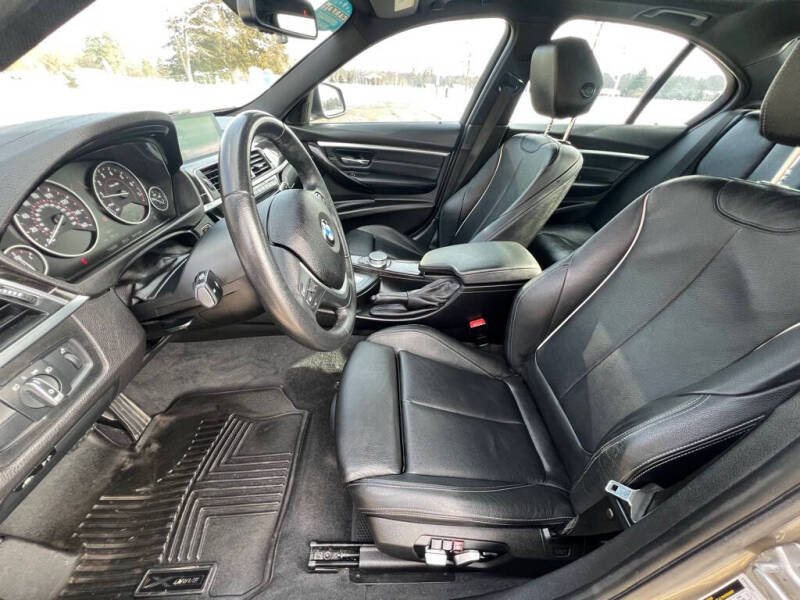 2018 BMW 3 Series 330i xDrive