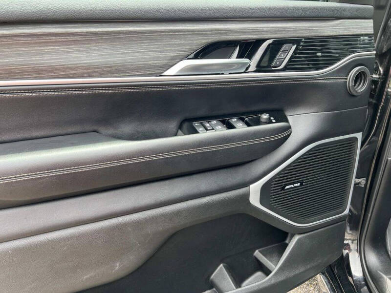 2024 Jeep Wagoneer Series II
