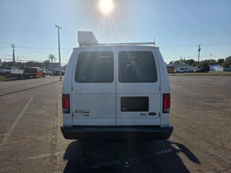 2013 Ford E-Series E-250