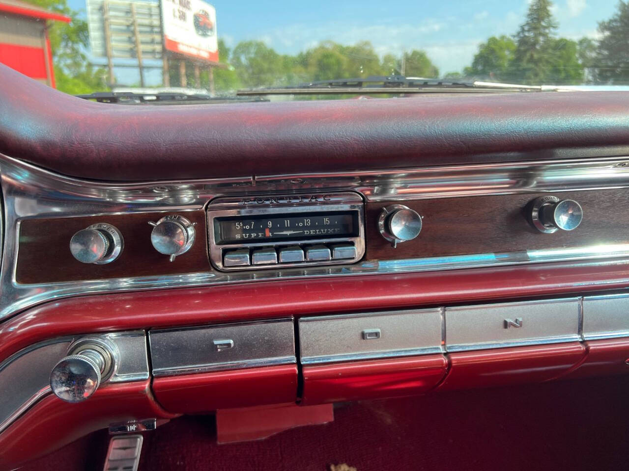 1960 Pontiac Bonneville 10