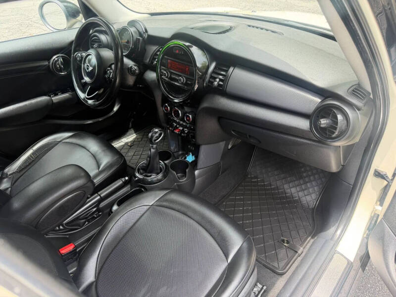 2015 MINI Hardtop 4 Door Cooper
