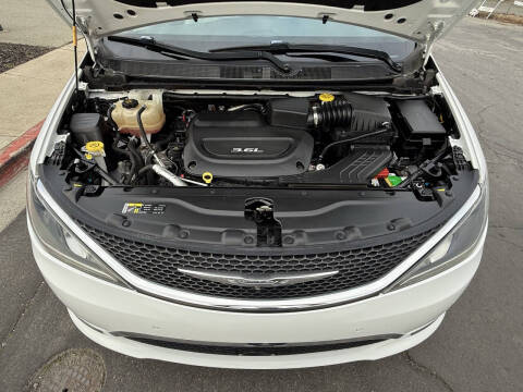 2017 Chrysler Pacifica Limited