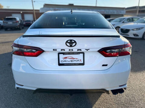 2020 Toyota Camry XSE
