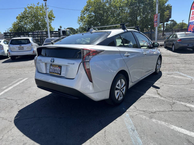 2016 Toyota Prius Two