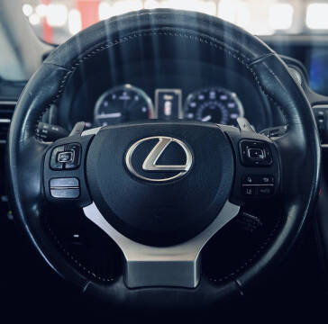 2018 Lexus IS 300