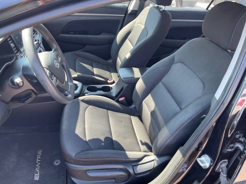 2018 Hyundai Elantra