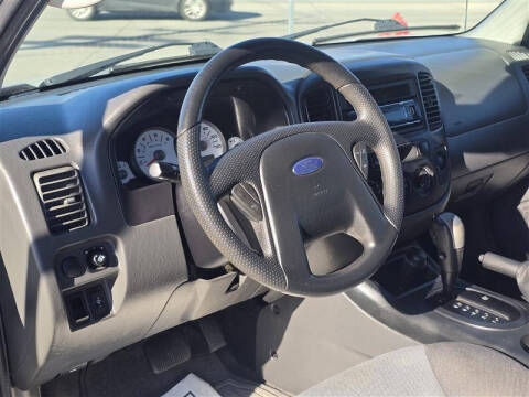 2006 Ford Escape XLS