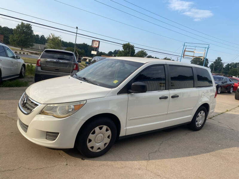 2011 Volkswagen Routan S