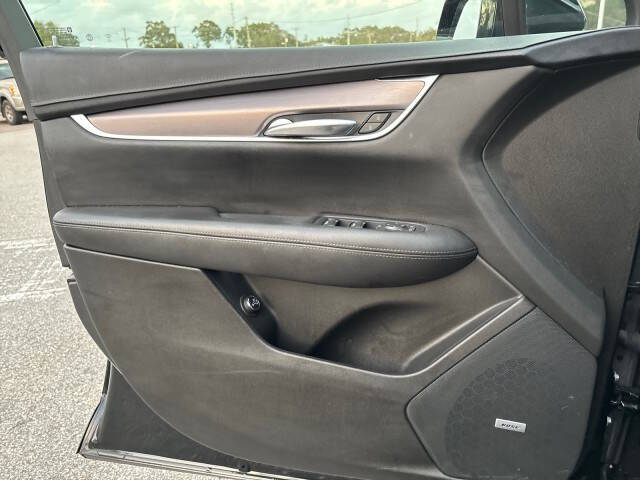 2022 Cadillac XT5 Luxury