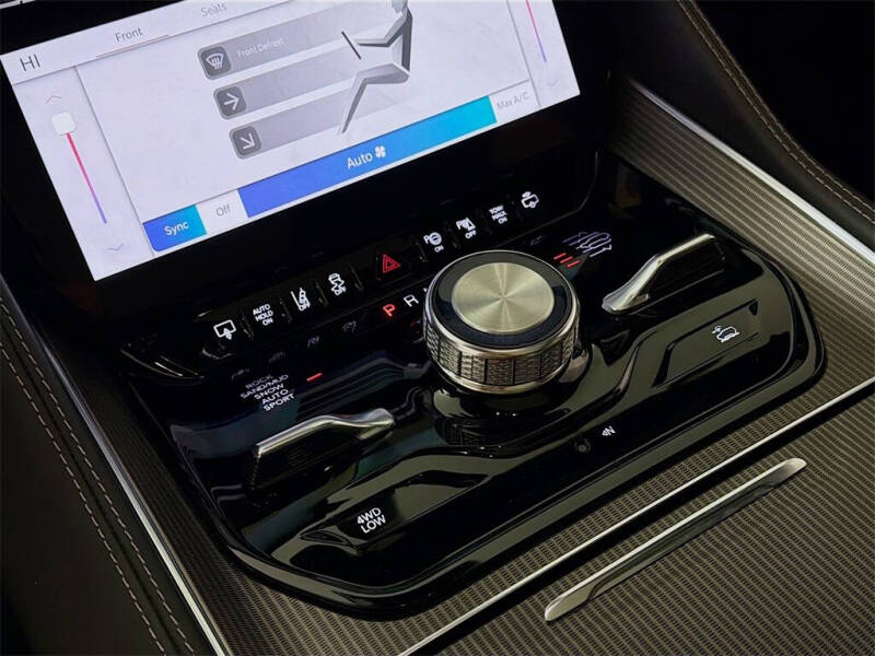 2022 Jeep Grand Wagoneer Series II