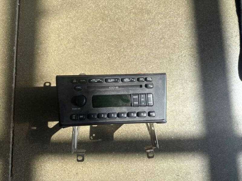 2004 Ford Thunderbird Deluxe