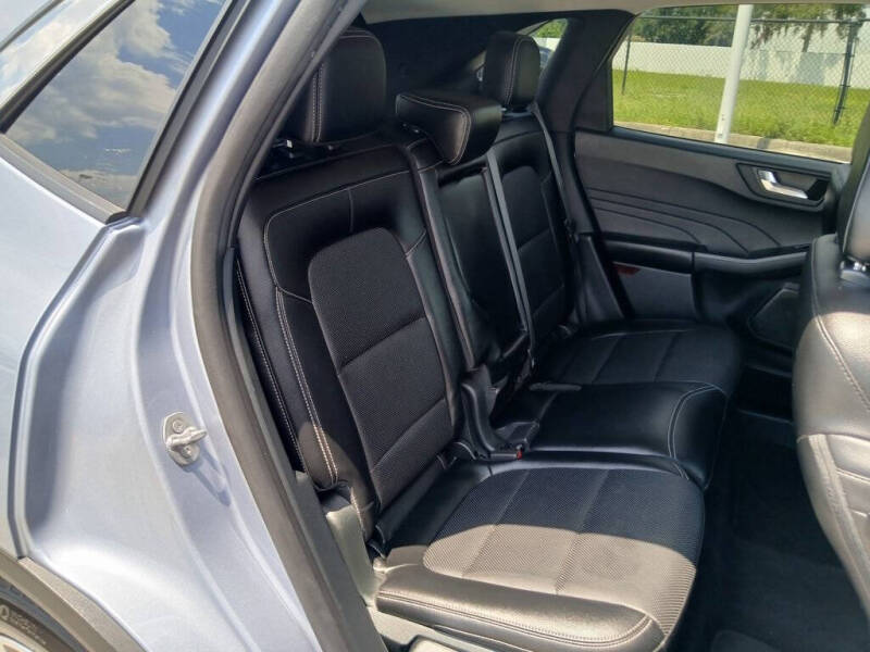 2022 Ford Escape Hybrid SEL