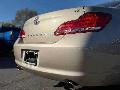 2007 Toyota Avalon XL