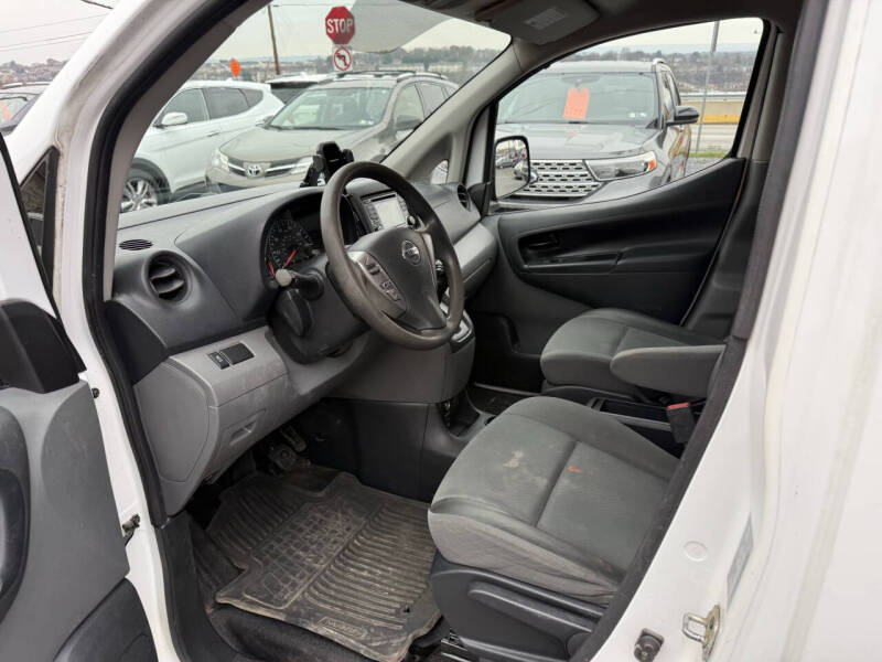 2019 Nissan NV200 S