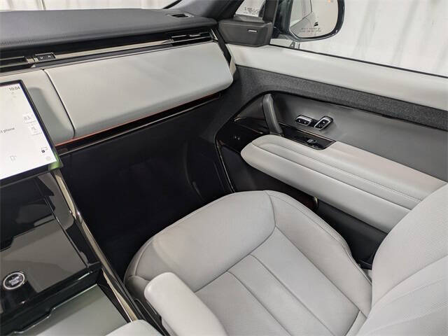 2024 Land Rover Range Rover Sport P360 SE