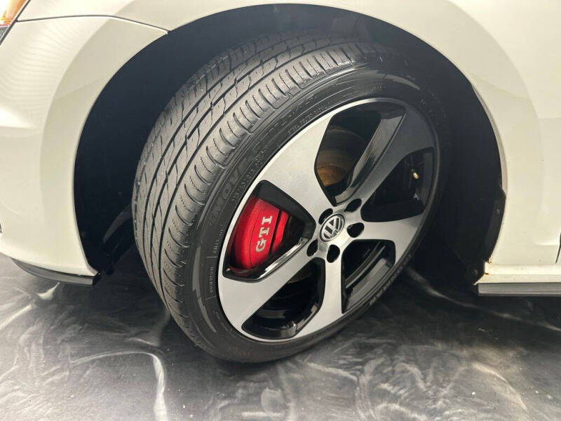 2017 Volkswagen Golf GTI SE
