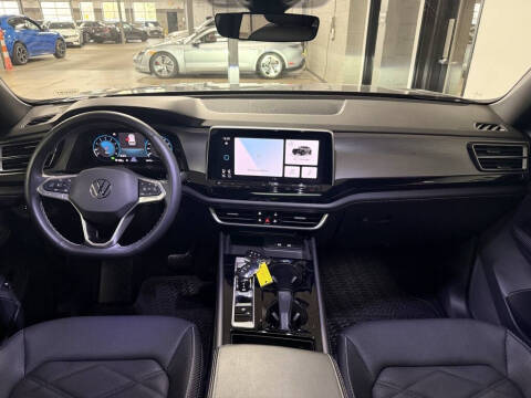 2024 Volkswagen Atlas Cross Sport SE 4Motion
